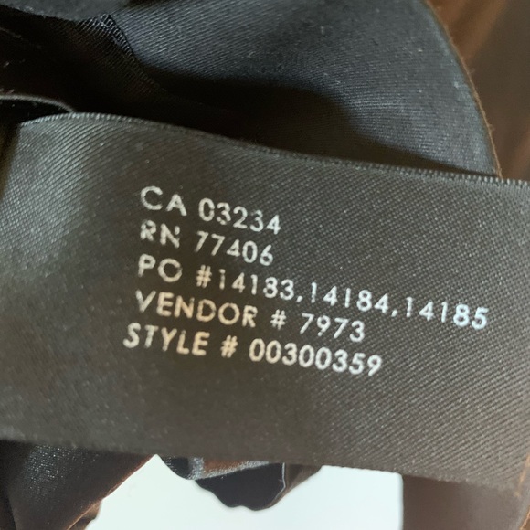 Club Monaco High waisted midi skirt - Picture 4 of 10